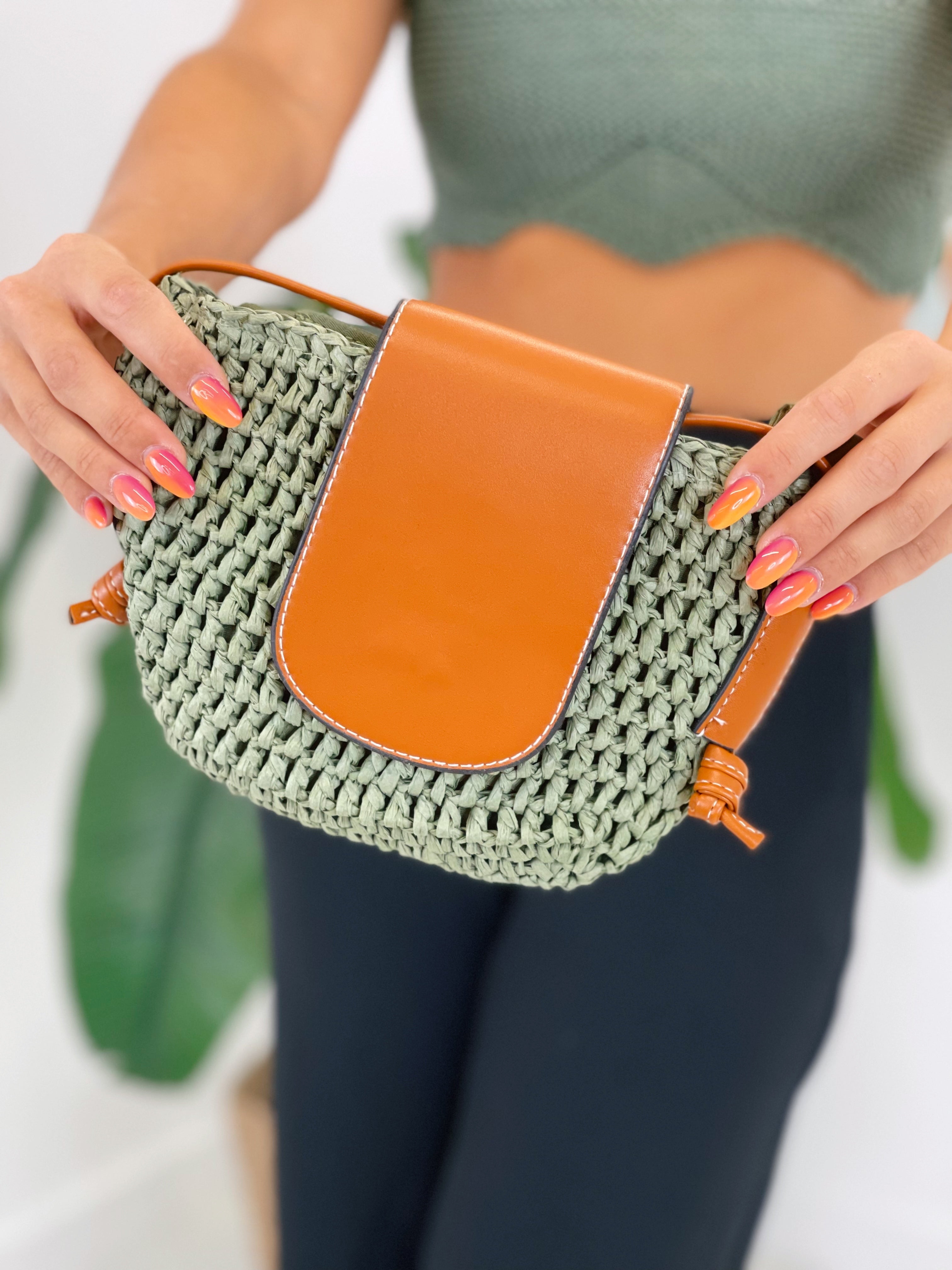 Bolso de rafia solapa